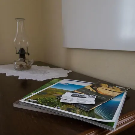 Quinta Do Oeste Feriehus Doze Ribeiras